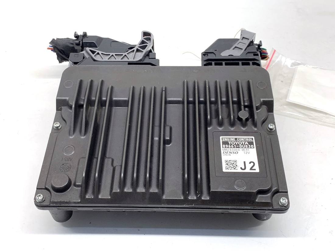 ЕБУ блок управління двигуна Toyota Yaris 3 89661-0U830