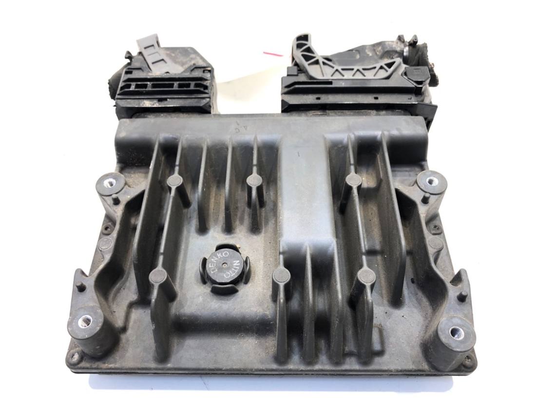 ЕБУ блок управління двигуна Toyota Camry 89661-33Y70