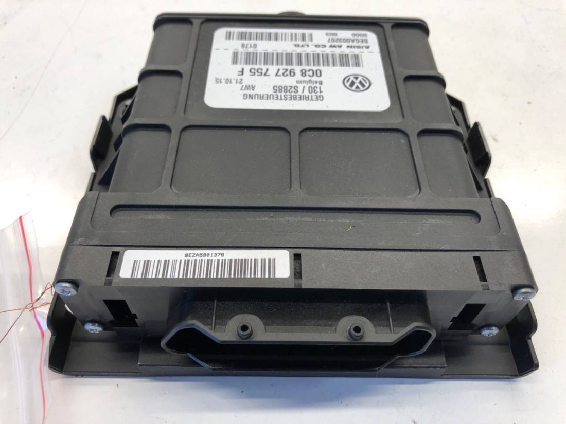 ЕБУ блок управління двигуна Volkswagen Touareg 0C8927755F