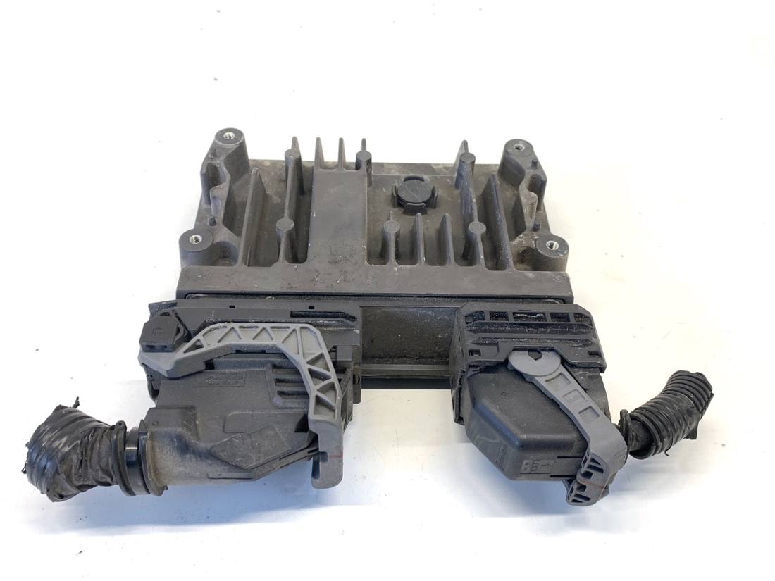 ЕБУ блок управління двигуна Toyota Yaris 4 89661-K0692