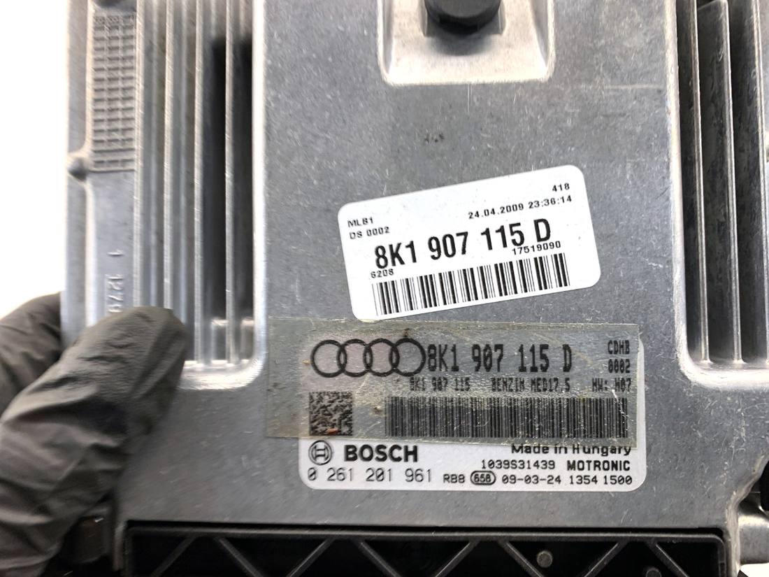 ЕБУ блок управління двигуна Audi A4 B8 8K1907115D — фото деталі 4