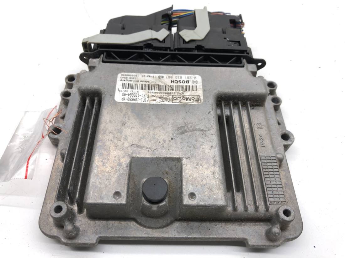 ЕБУ блок управління двигуна Ford Focus F1F1-12A650-YA 0281033067