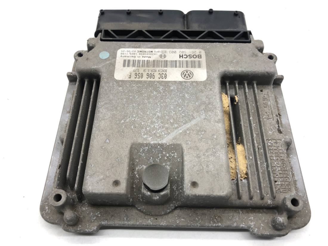 ЕБУ блок управління двигуна Volkswagen Touran 03C906056F