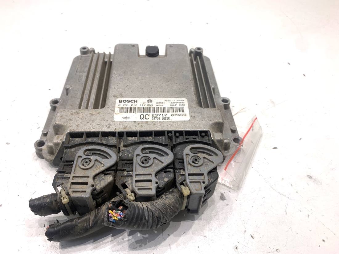 ЕБУ блок управління двигуна Renault Koleos 237100746R 0281018172