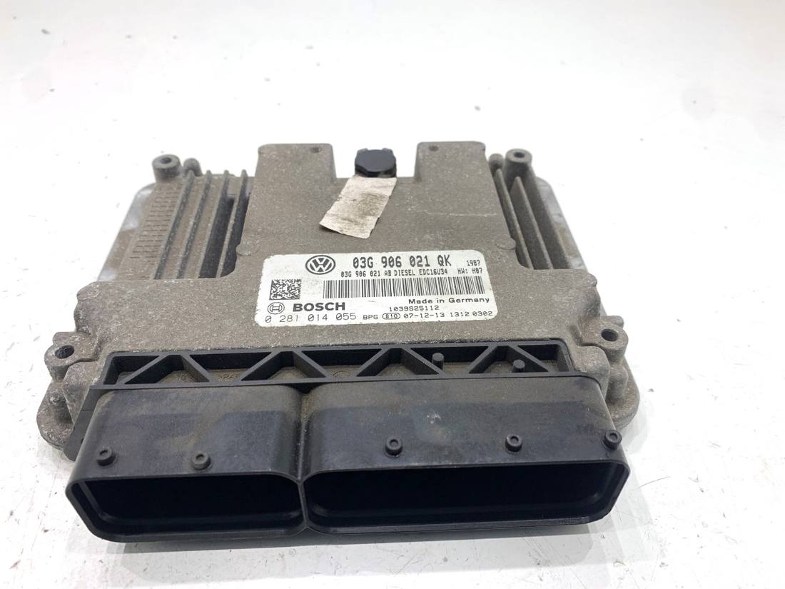 ЕБУ блок управління двигуна Volkswagen Golf 5 03G906021QK