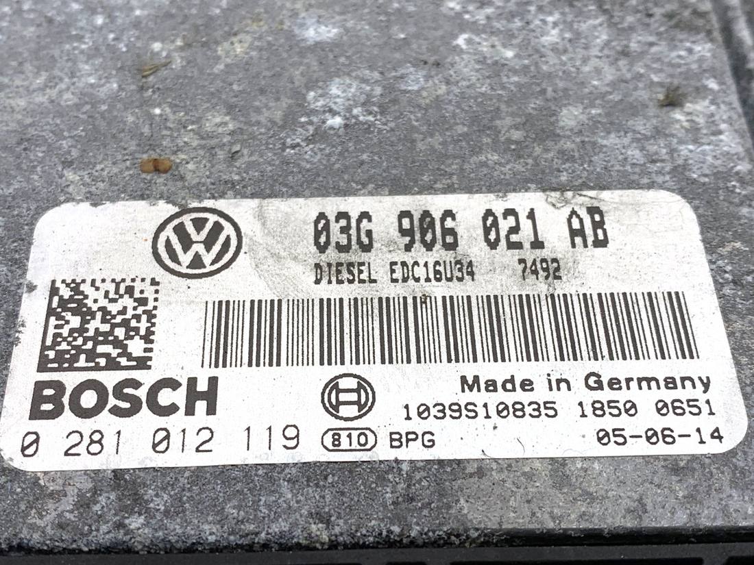 ЕБУ блок управління двигуна Volkswagen Passat B6 03G906021AB — фото деталі 4