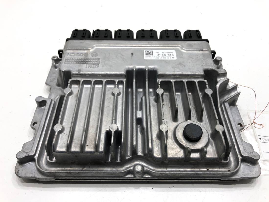 ЕБУ блок управління двигуна BMW 5 G30 5A319E0
