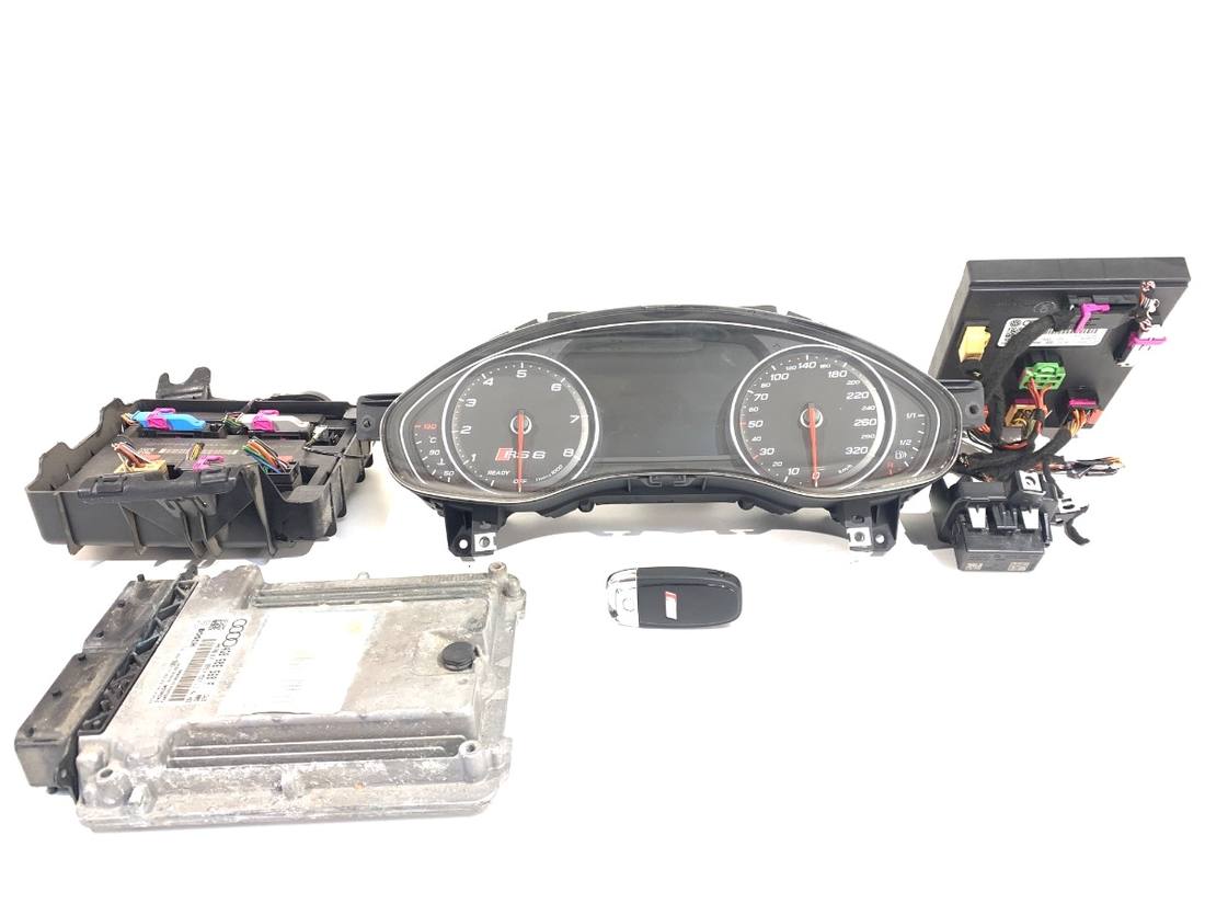 ЕБУ блок управління двигуна Audi A6 C7 4G0920931R 4G0906560F