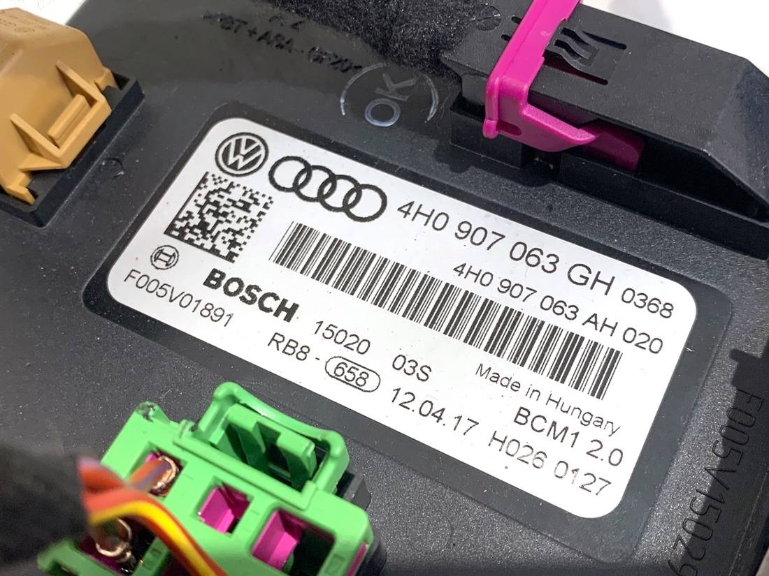 ЕБУ блок управління двигуна Audi A6 C7 4G0920931R 4G0906560F — фото деталі 9