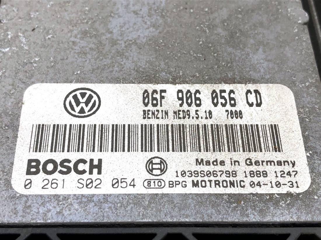 ЕБУ блок управління двигуна Volkswagen Touran 06F906056CD 0261S02054 — фото деталі 3