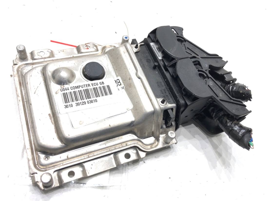 ЕБУ блок управління двигуна Hyundai I20 39128-03010 1038408869