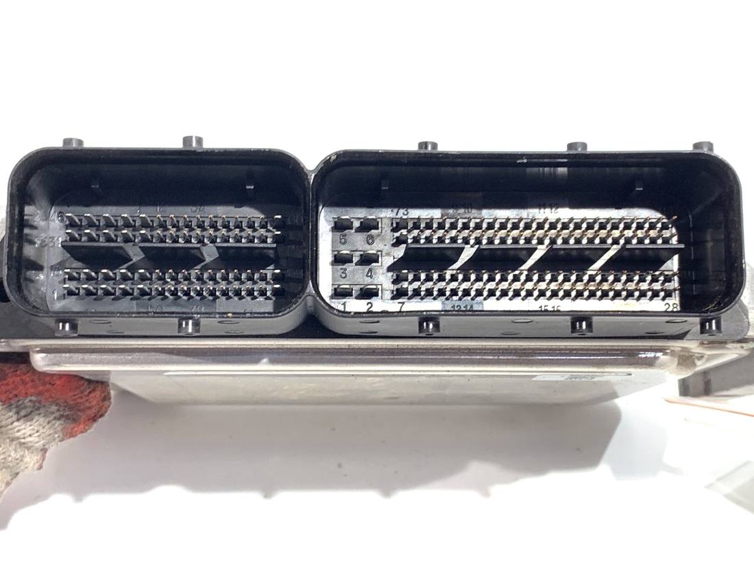 ЕБУ блок управління двигуна Ssangyong Torres 0261S106DG 1755404132 — фото деталі 3