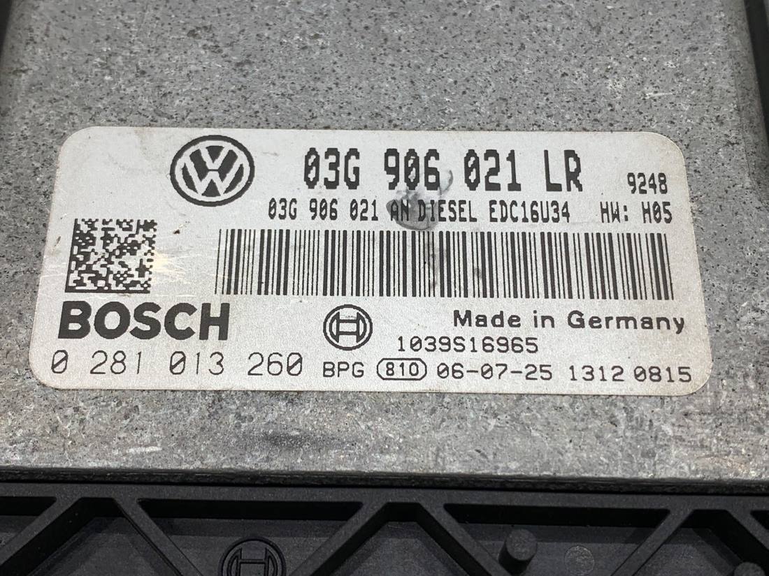 ЕБУ блок управління двигуна Volkswagen Passat B6 906021LR 0281013260 — фото деталі 4