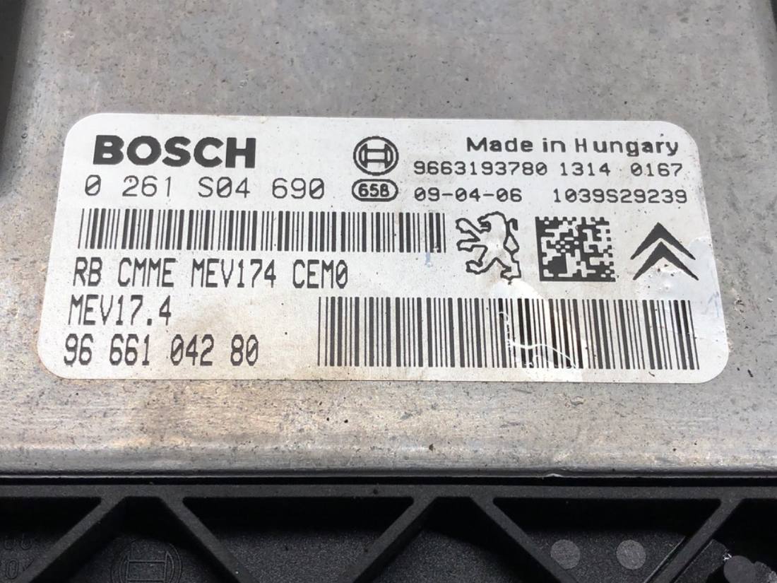 ЕБУ блок управління двигуна Citroen C4 9666104280 0261S04690 — фото деталі 4