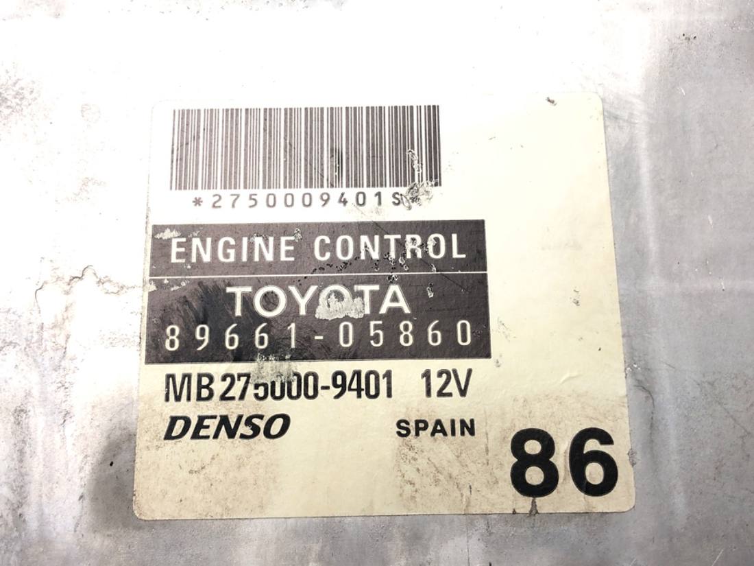 ЕБУ блок управління двигуна Toyota Avensis T25 89661-05860 — фото деталі 4