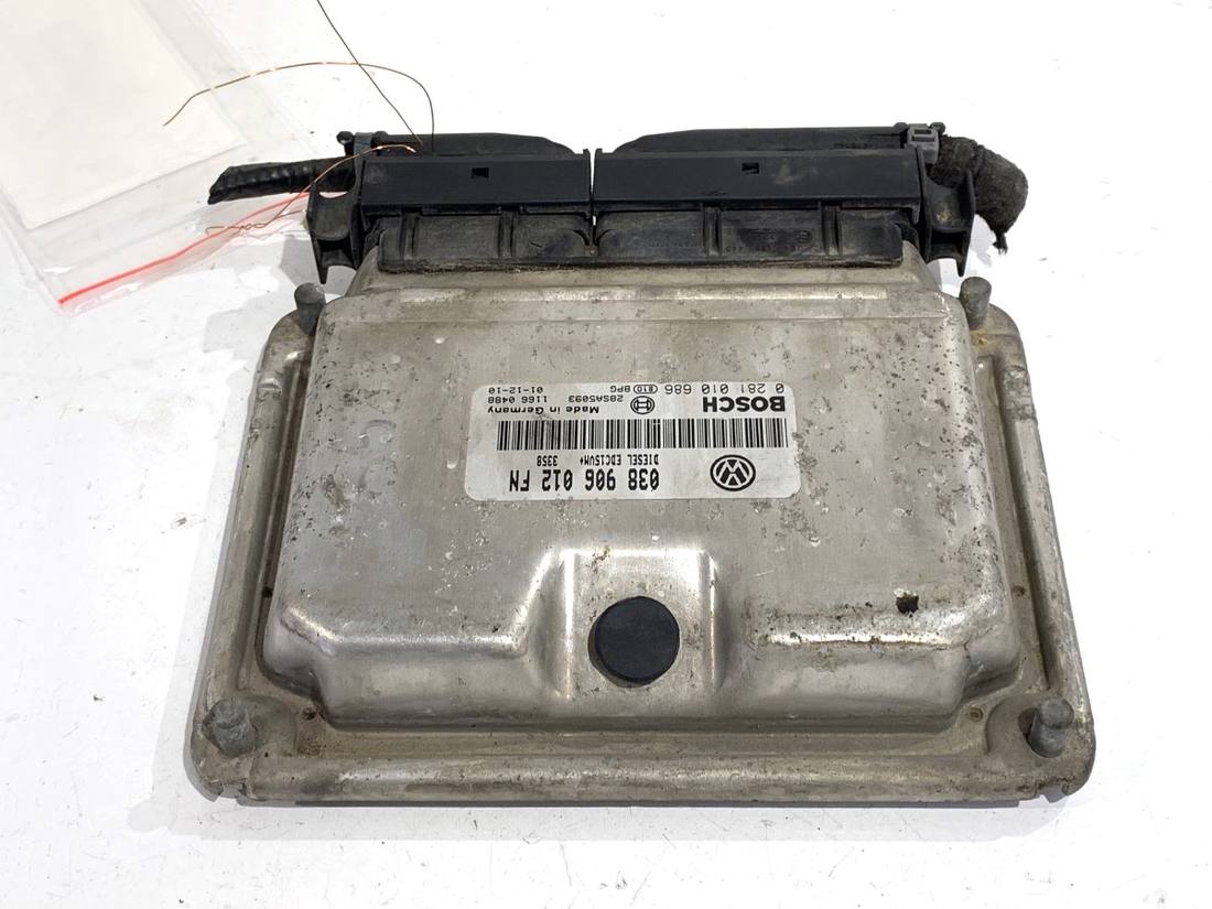ЕБУ блок управління двигуна Seat Leon 038906012FN