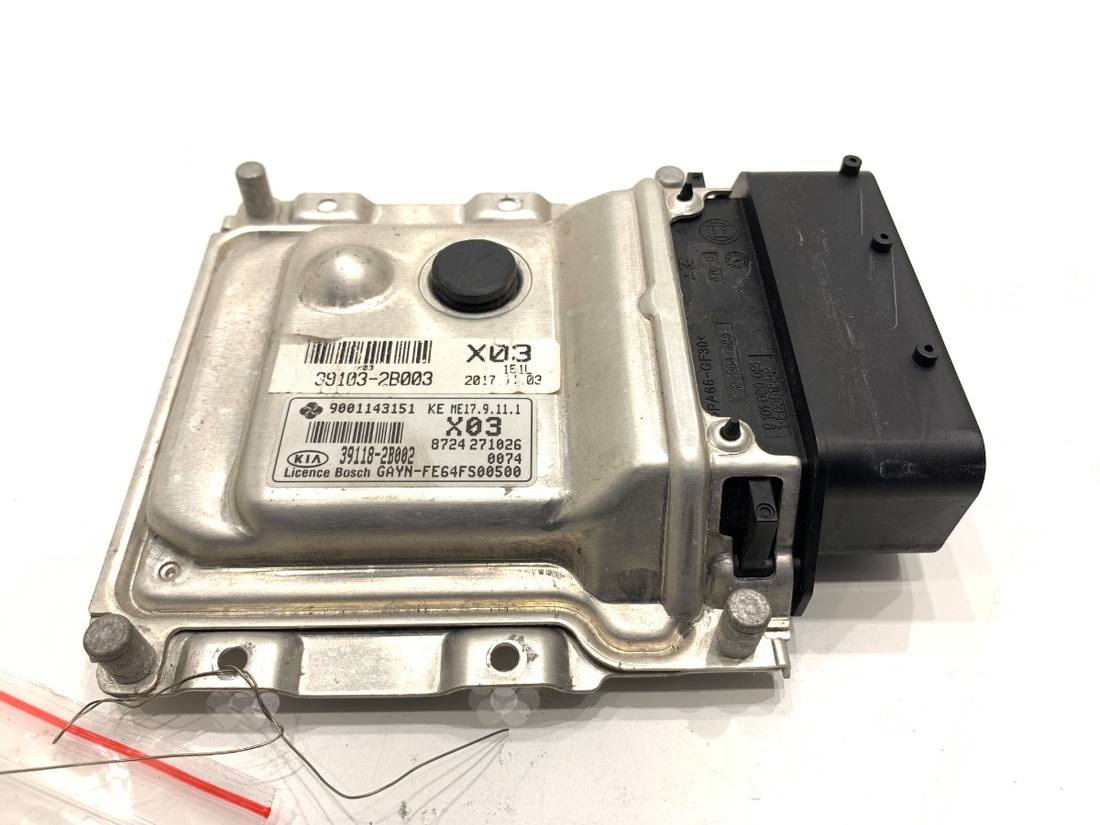 ЕБУ блок управління двигуна Kia Venga 39103-2B003 39118-2B002