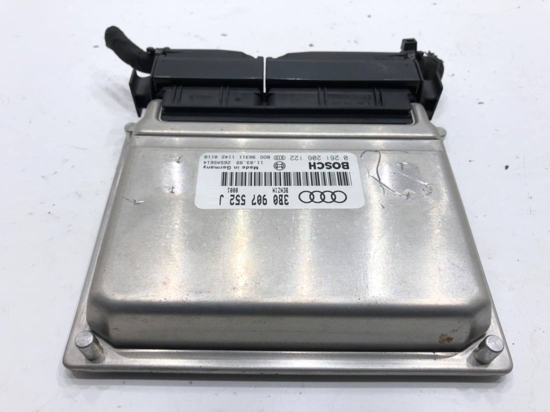 ЕБУ блок управління двигуна Audi A6 C5 3B0907552J