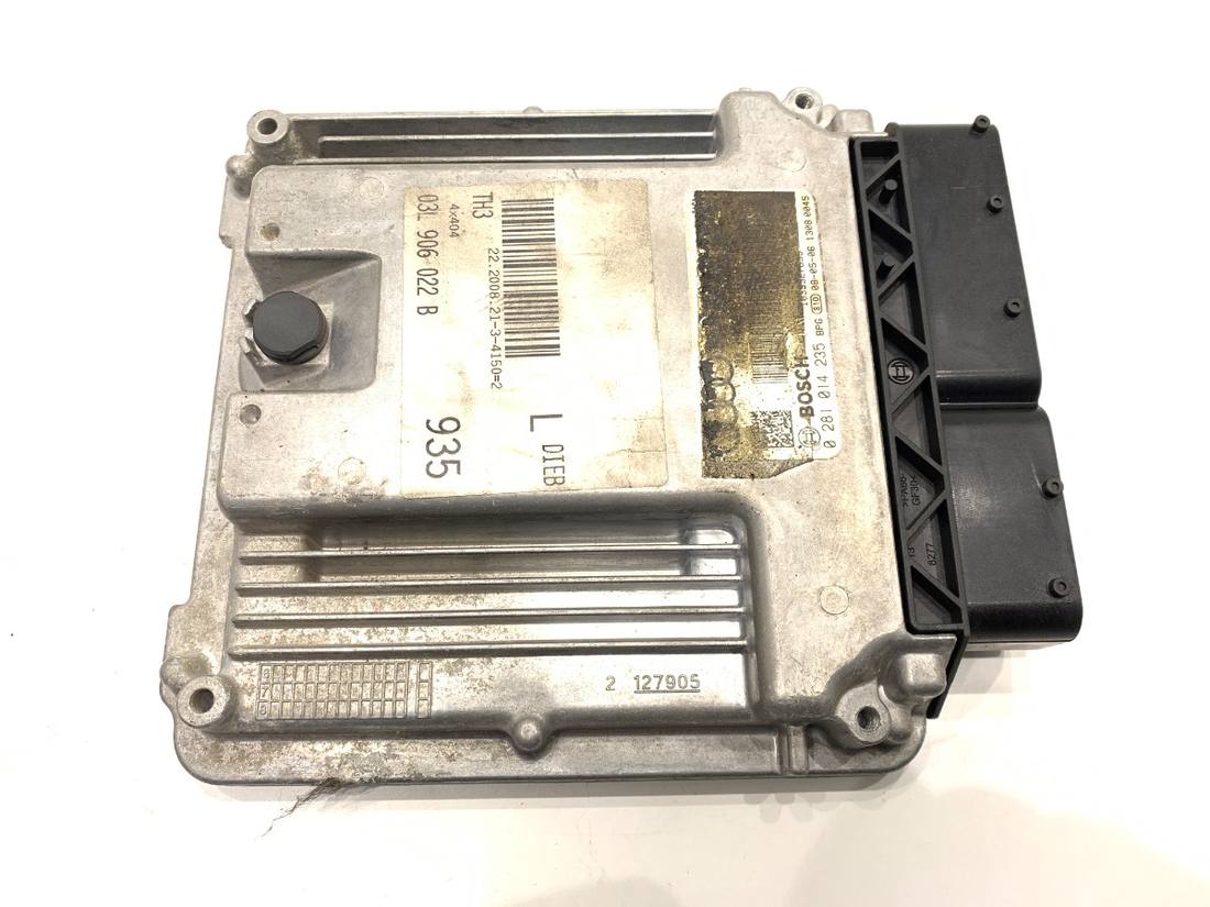 ЕБУ блок управління двигуна Audi A4 B8 03L906022B 0281014235