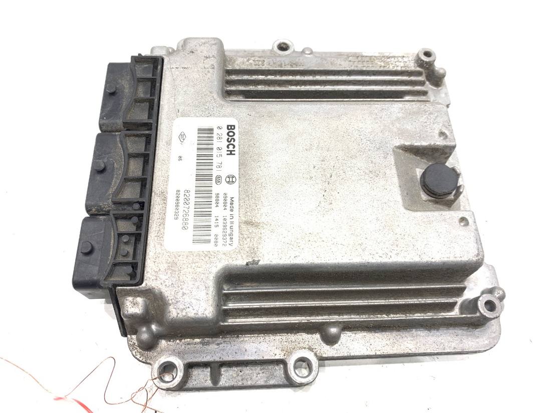 ЕБУ блок управління двигуна Renault Laguna 8200726880 0281015781