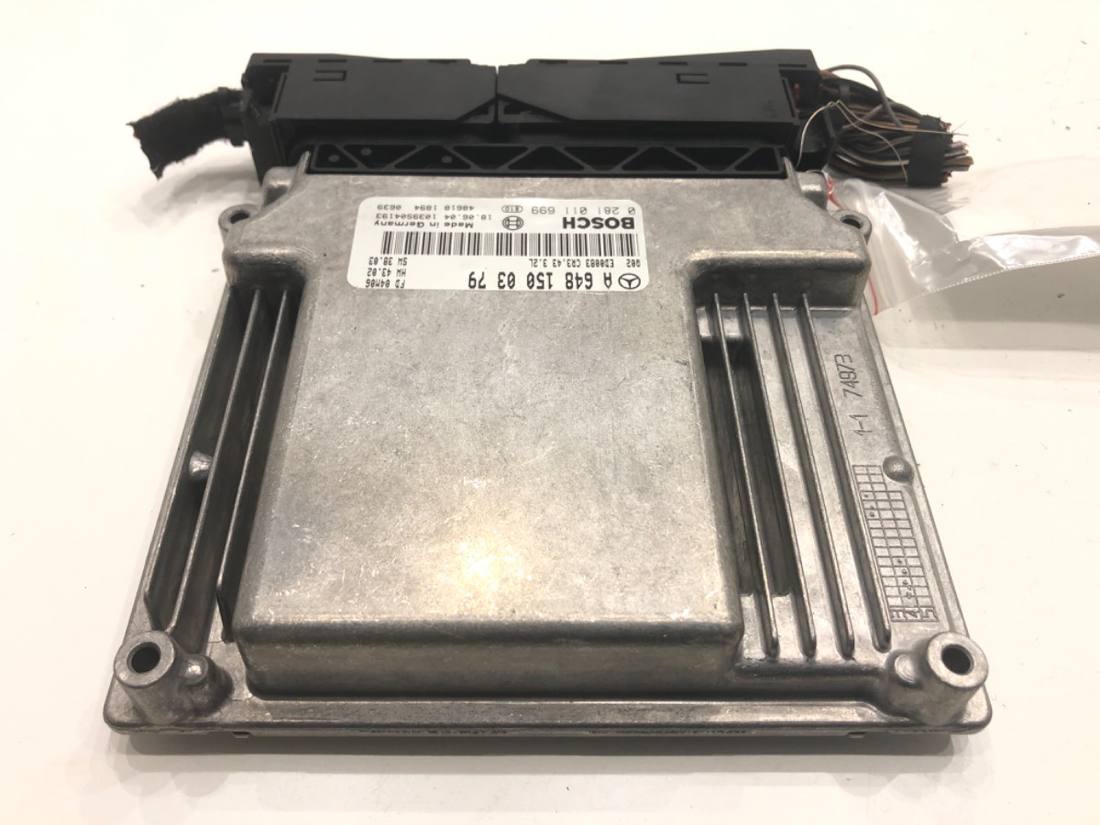 ЭБУ блок управления двигателем Mercedes E W211 A6481500379 0281011699