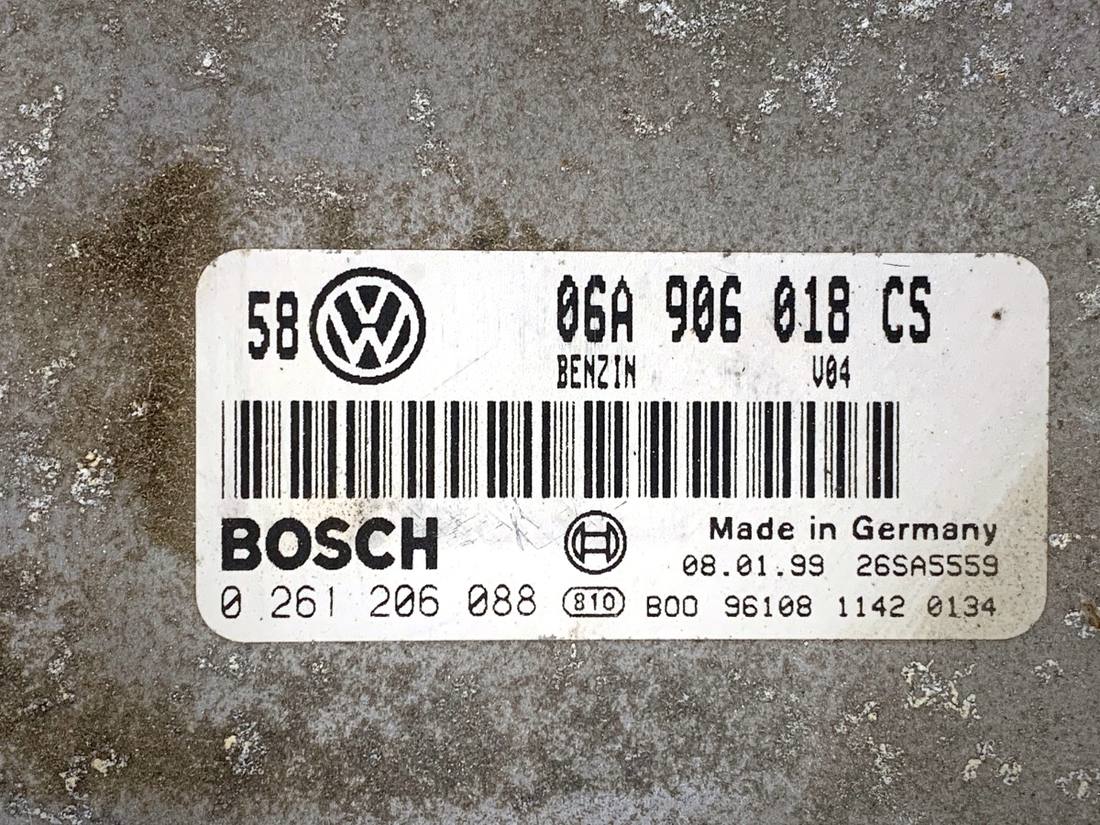 ЕБУ блок управління двигуна Volkswagen Bora 06A906018CS 0261206088 — фото деталі 4