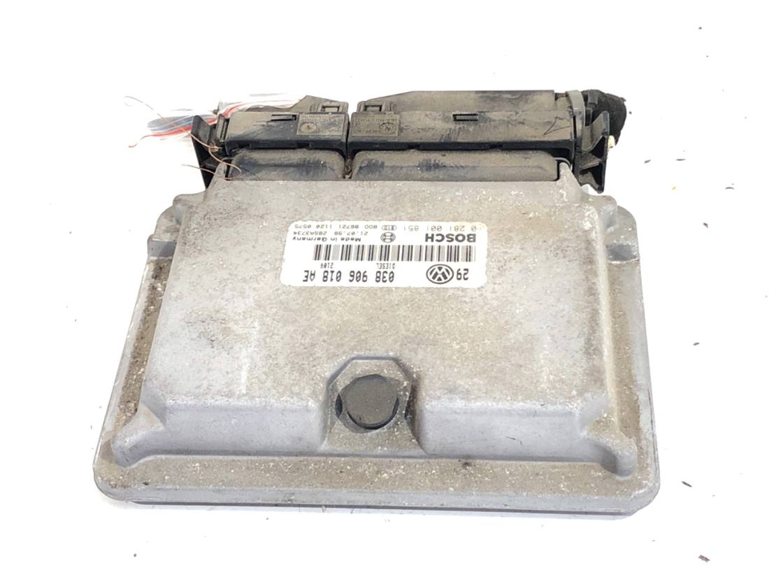 ЕБУ блок управління двигуна Volkswagen Bora 038906018AE