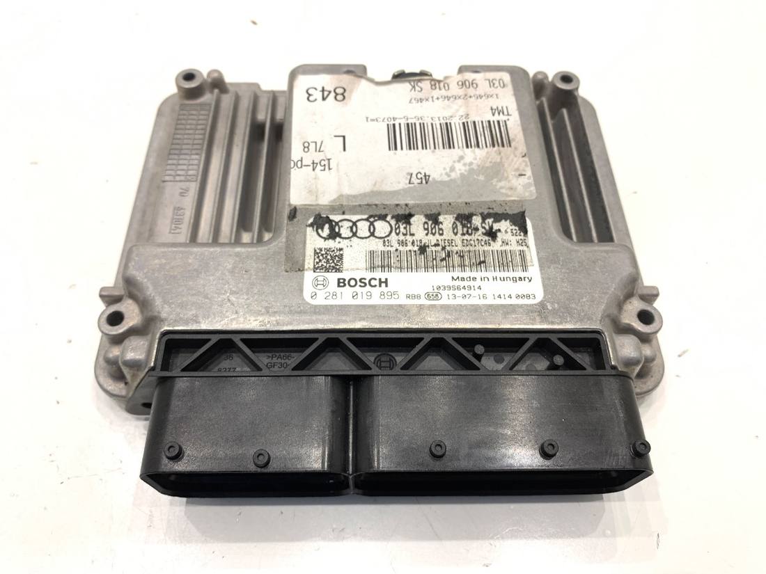 ЕБУ блок управління двигуна Audi A4 B8 03L906018SK 0281019895