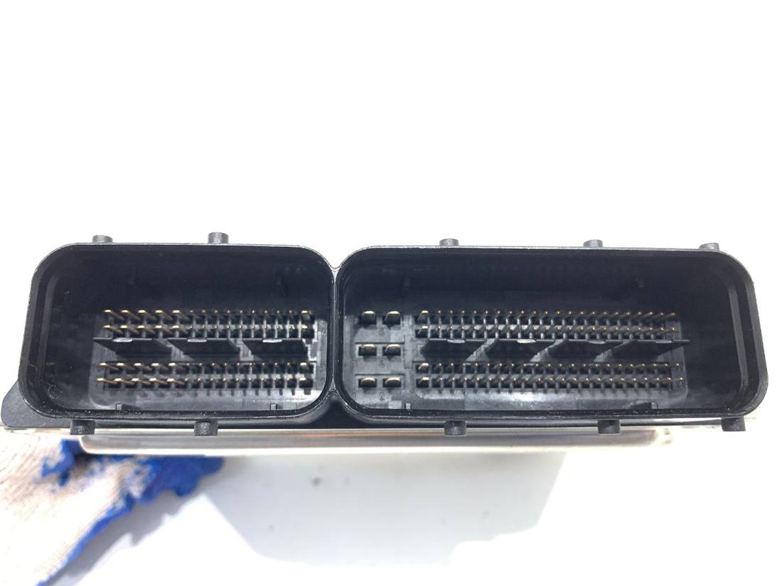 ЕБУ блок управління двигуна Audi A4 B8 03L906018SK 0281019895 — фото деталі 3