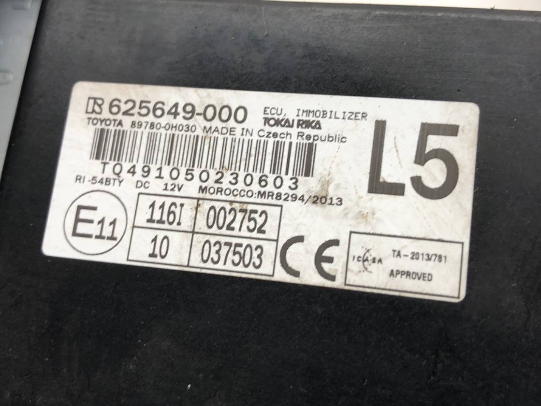 ЕБУ блок управління двигуна Toyota Aygo 89661-0H430 89780-0H030 — фото деталі 7