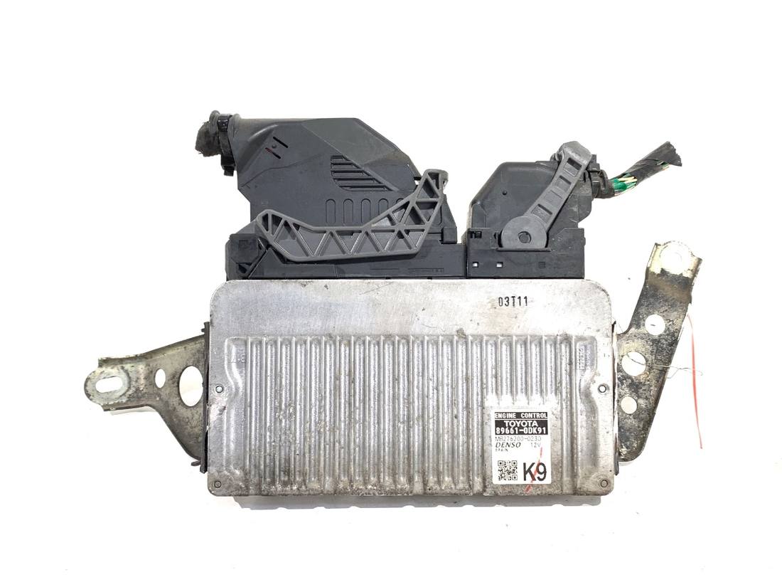 ЕБУ блок управління двигуна Toyota Yaris 4 89661-0DK91