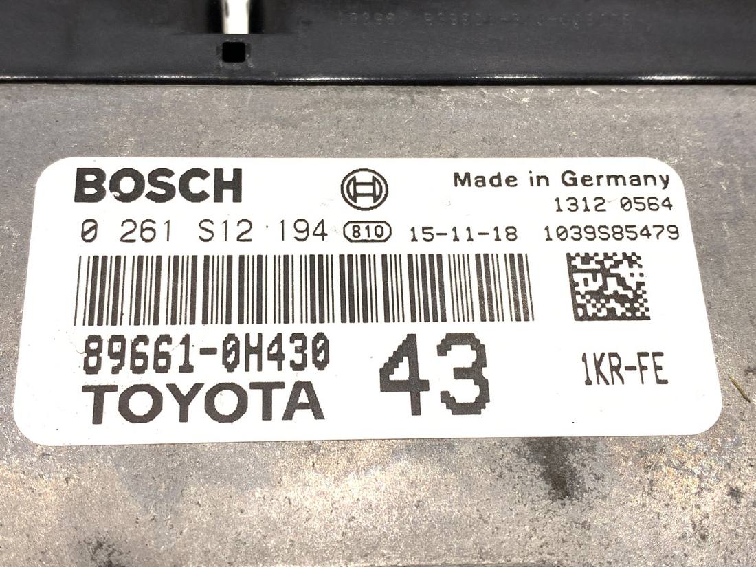 ЕБУ блок управління двигуна Toyota Aygo 89661-0H430 — фото деталі 4