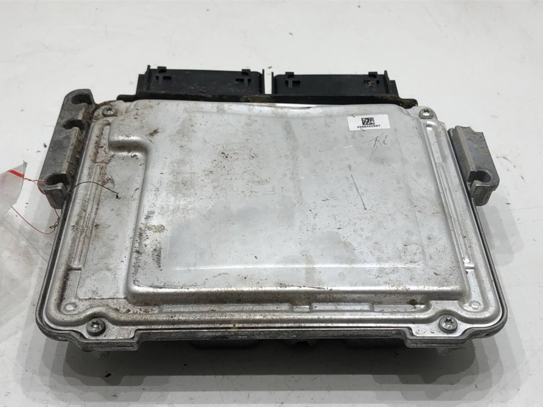 ЕБУ блок управління двигуна Ford Focus L1UA-12A650-GA 0281039335 — фото деталі 2