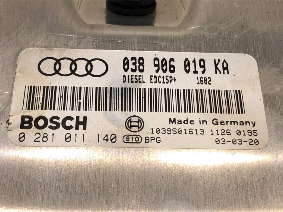 ЕБУ блок управління двигуна Audi A4 B6 038906019KA — фото деталі 4