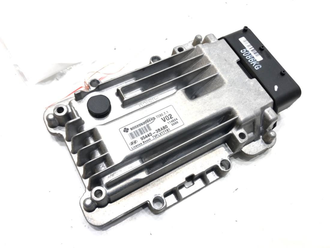 ЕБУ блок управління двигуна Hyundai I40 95440-3BAB0