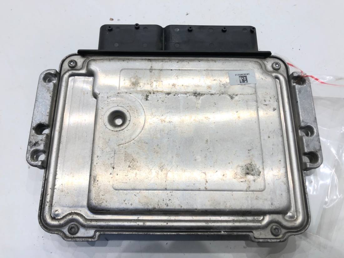 ЕБУ блок управління двигуна Hyundai I40 0281018051 39120-2A205 — фото деталі 2