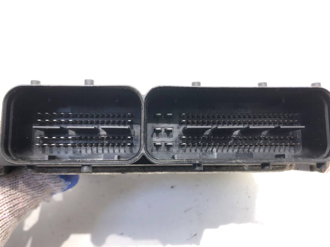ЕБУ блок управління двигуна Hyundai I40 0281018051 39120-2A205 — фото деталі 3