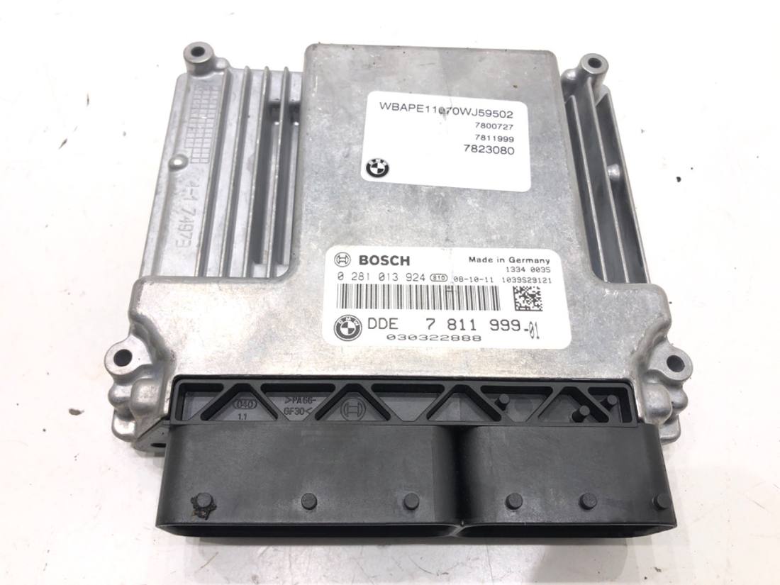 ЕБУ блок управління двигуна BMW X3 E83 7811999 0281013924