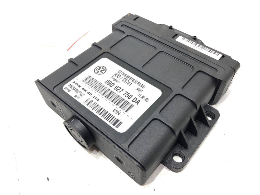 ЕБУ блок управління двигуна Volkswagen Touareg 09D927750DA