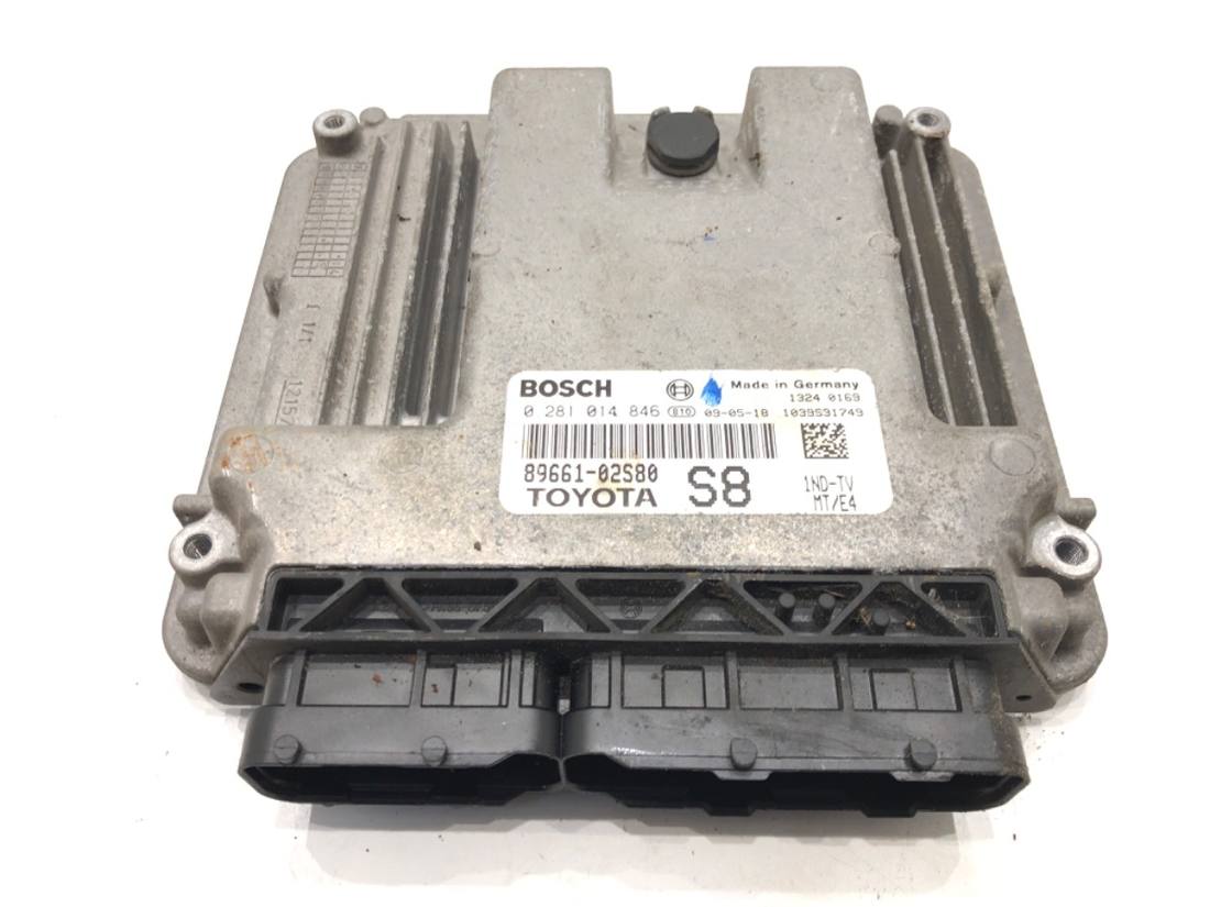 ЕБУ блок управління двигуна Toyota Auris 89661-02S80