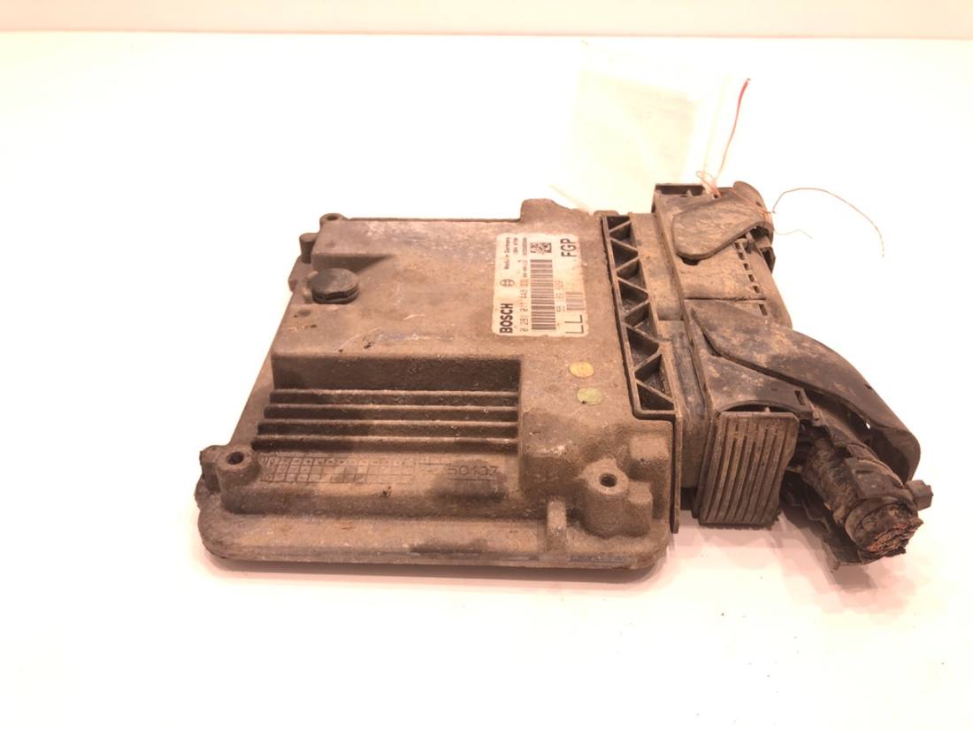 ЕБУ блок управління двигуна Opel Vectra C 0281011448