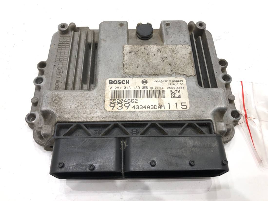 ЕБУ блок управління двигуна Alfa romeo 159 55204662 0281013139