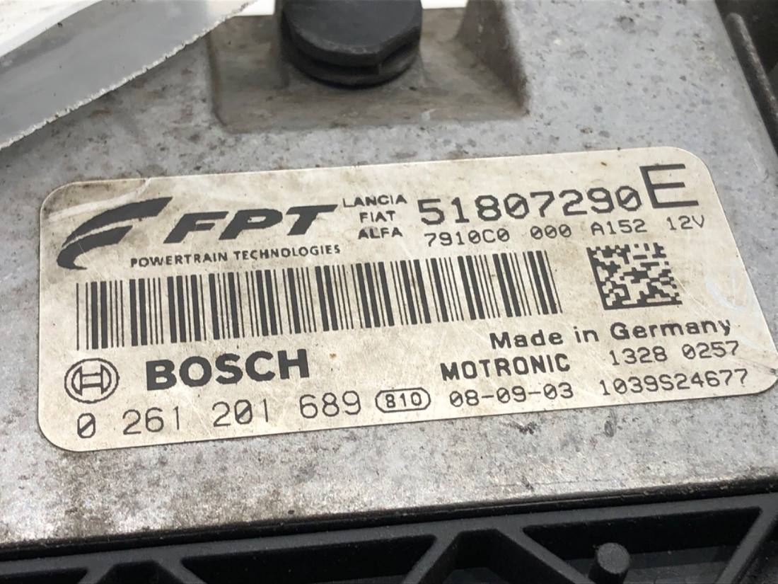 ЕБУ блок управління двигуна Fiat Linea 0261201689 51807290E — фото деталі 4