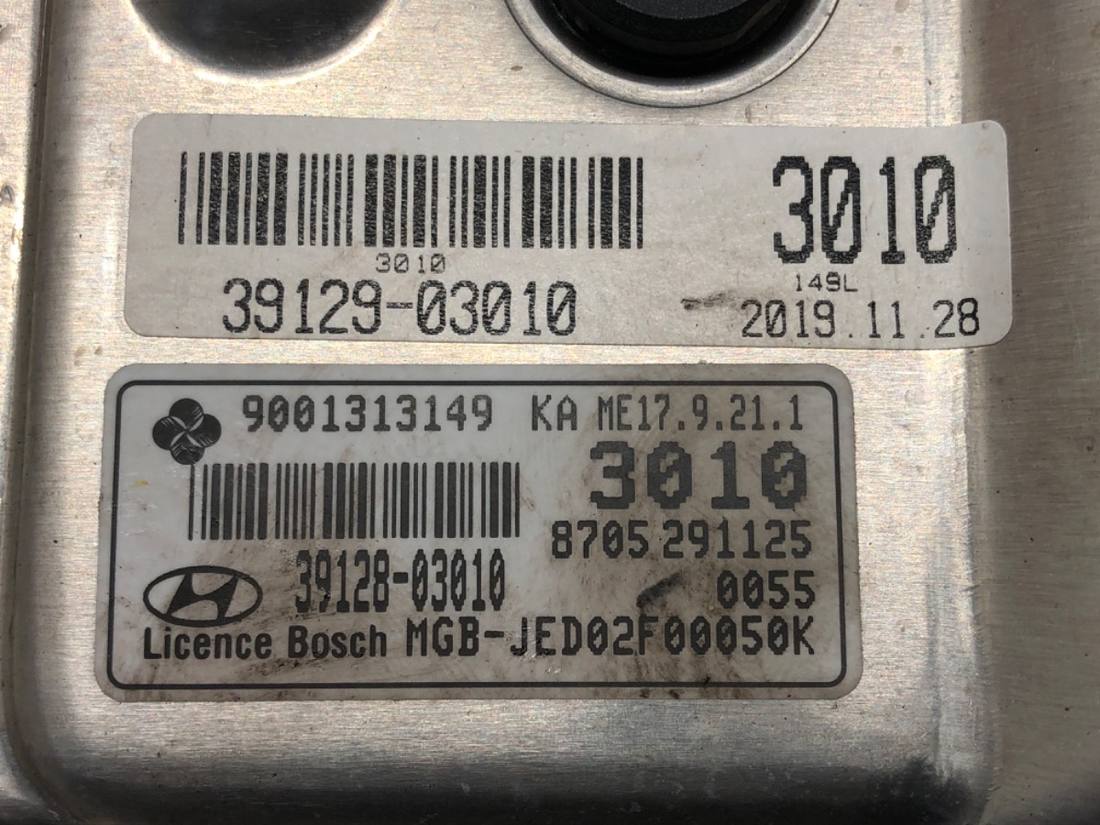 ЕБУ блок управління двигуна Hyundai I20 39128-03010 1038408869 — фото деталі 4