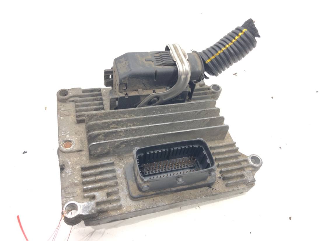 ЕБУ блок управління двигуна Opel Astra G 12202143BC