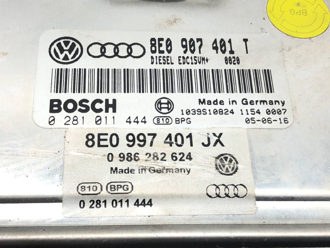 ЕБУ блок управління двигуна Volkswagen Passat B5 8E0907481T — фото деталі 3