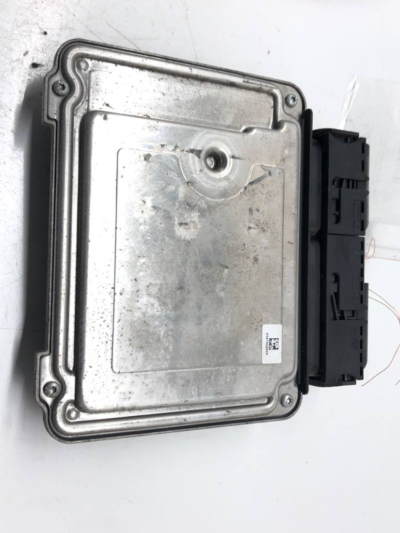 ЕБУ блок управління двигуна Audi A1 03L906018HR 0281017224 — фото деталі 2
