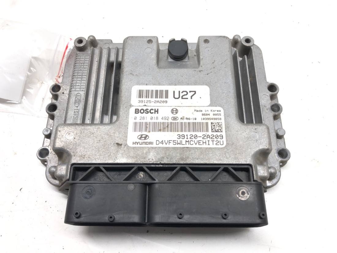 ЕБУ блок управління двигуна Hyundai I40 39120-2A209