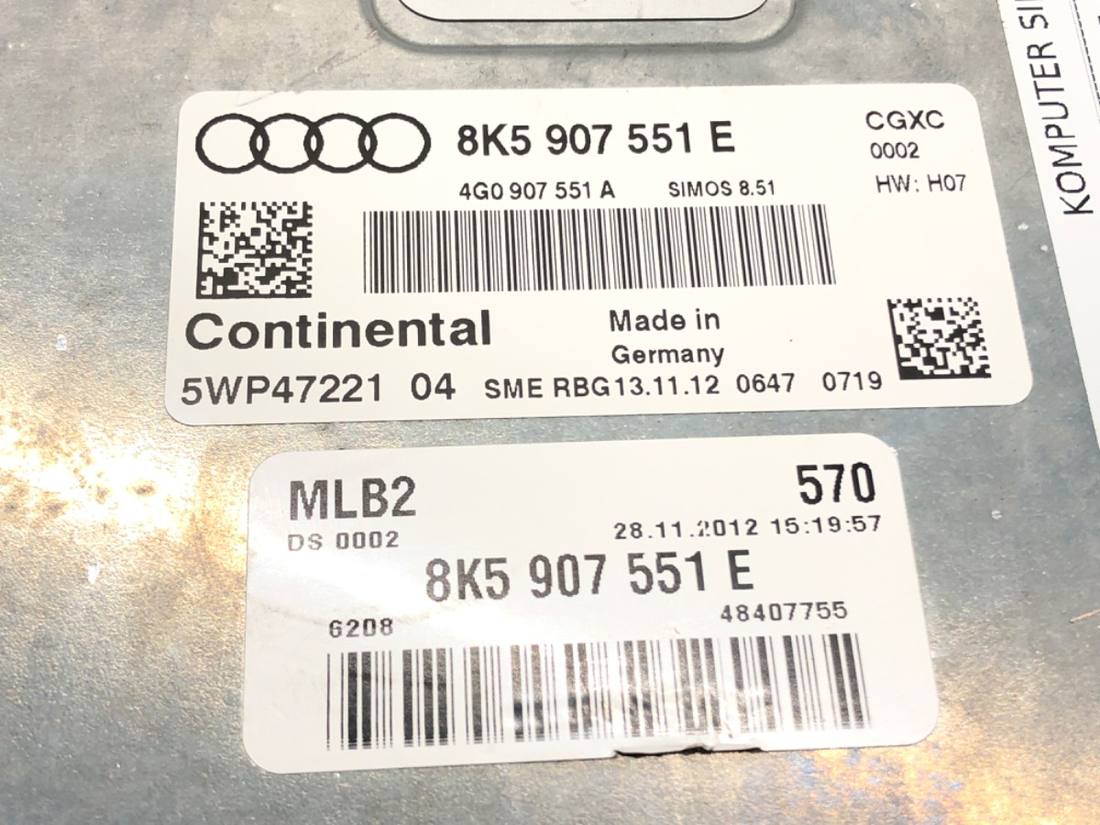 ЕБУ блок управління двигуна Audi A4 B8 8K5907551E — фото деталі 4