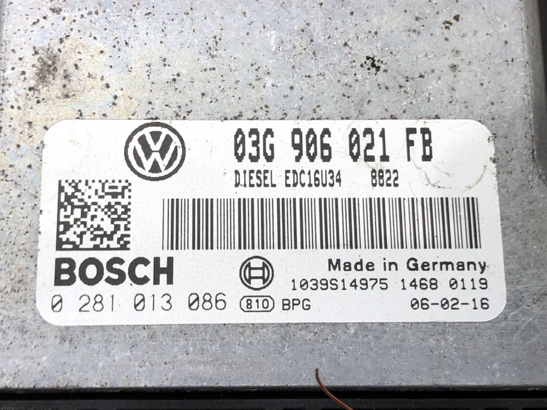 ЕБУ блок управління двигуна Volkswagen Passat B6 03G906021FB — фото деталі 3